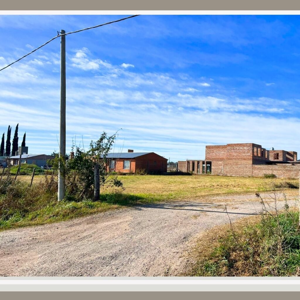 Terreno en Venta - 14 y 30