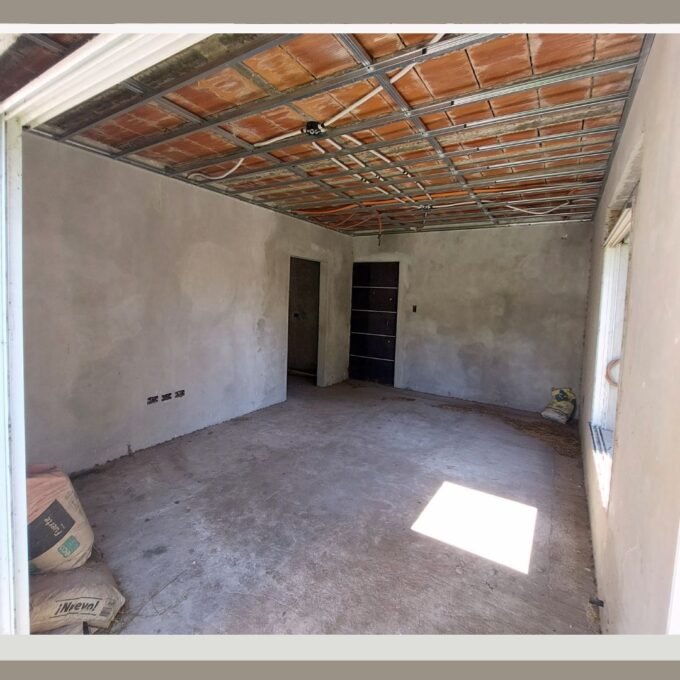 23 entre 38 y 39. En construcción