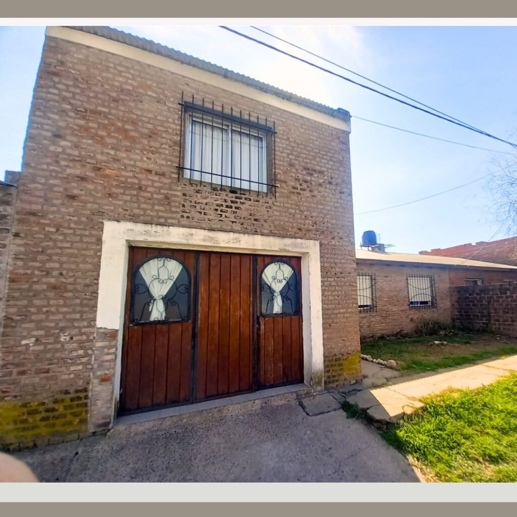 Casa en Venta - 49 bis entre 128 y 129