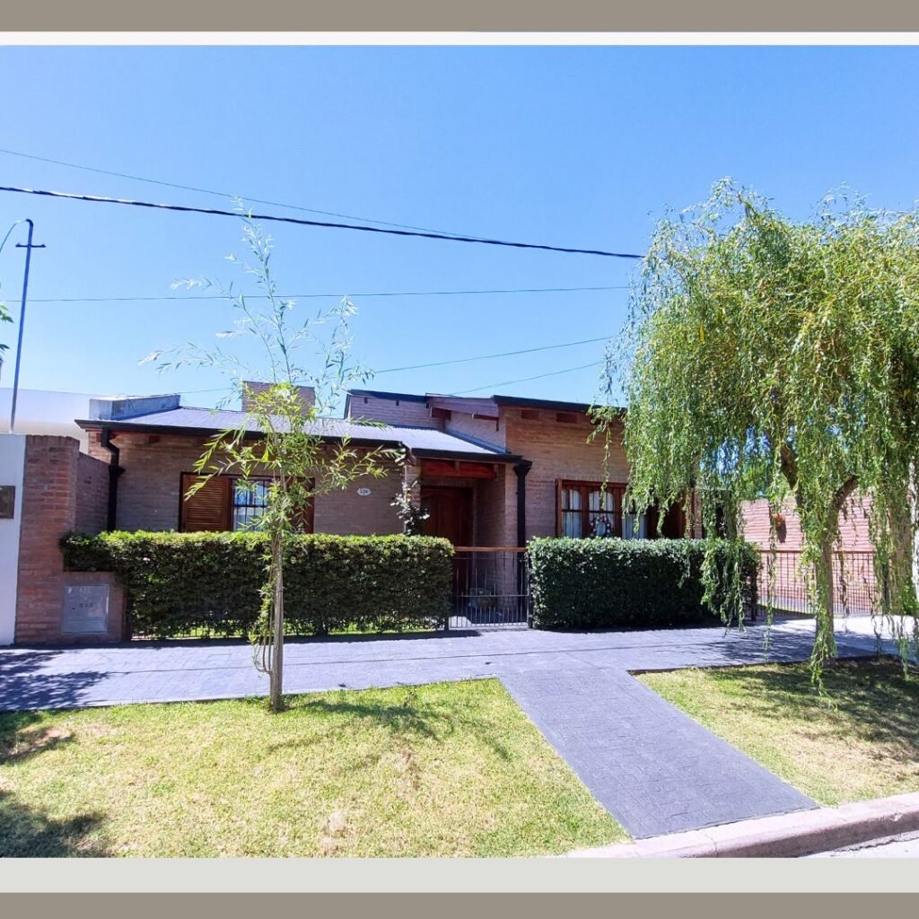 Casa en Venta - 46 entre 11 y 12