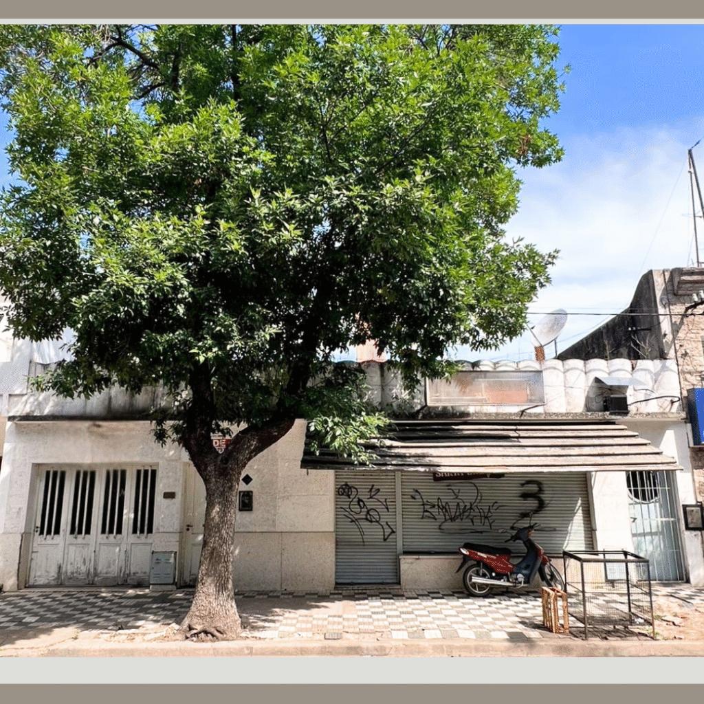 Propiedad en Venta - 47 entre 23 y 24