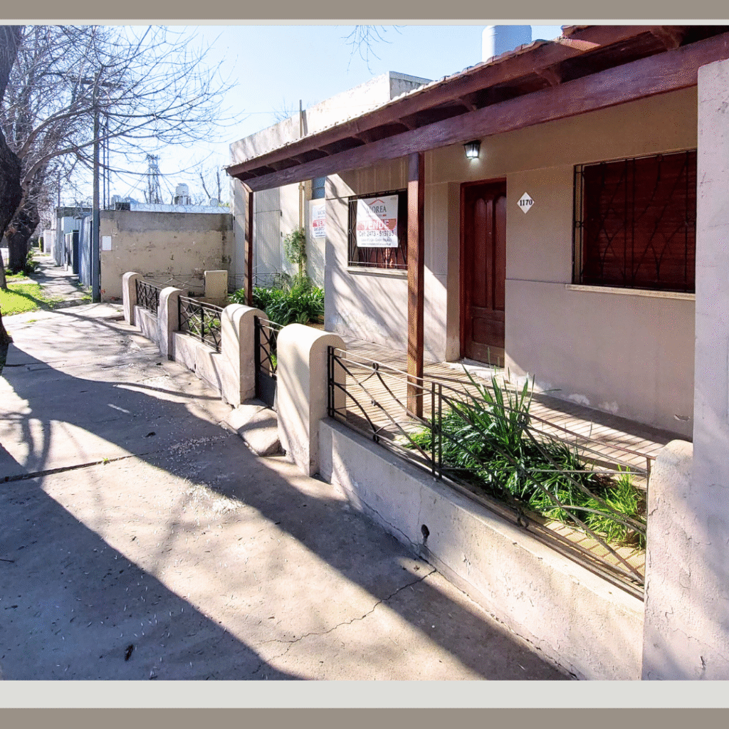 Casa con Galpón en Venta - 45 entre 24 y 25