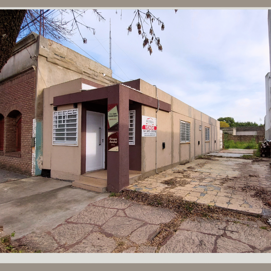 Propiedad en Venta - 47 entre 23 y 24