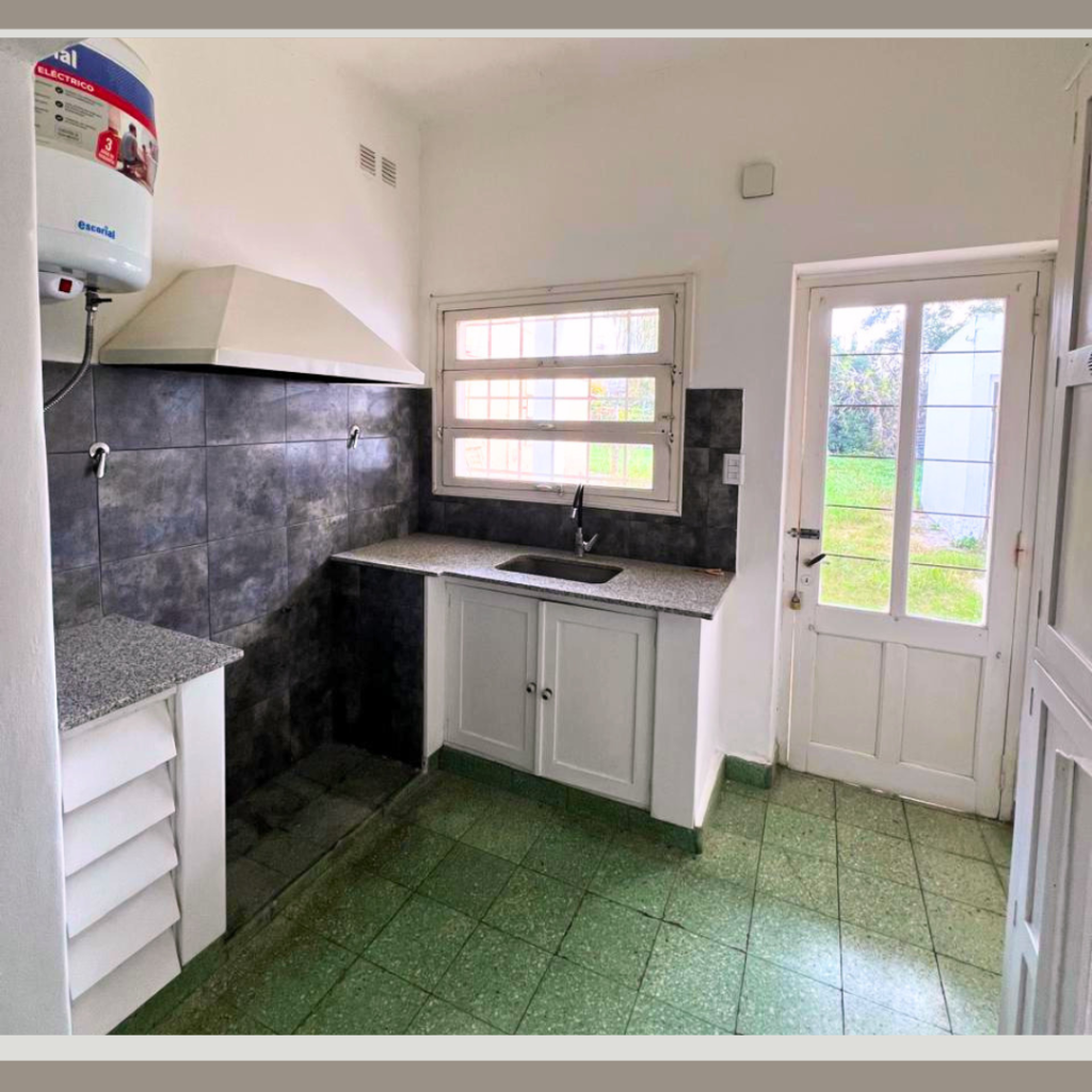 Casa en Venta - 49 entre 23 y 24 — imagen 2